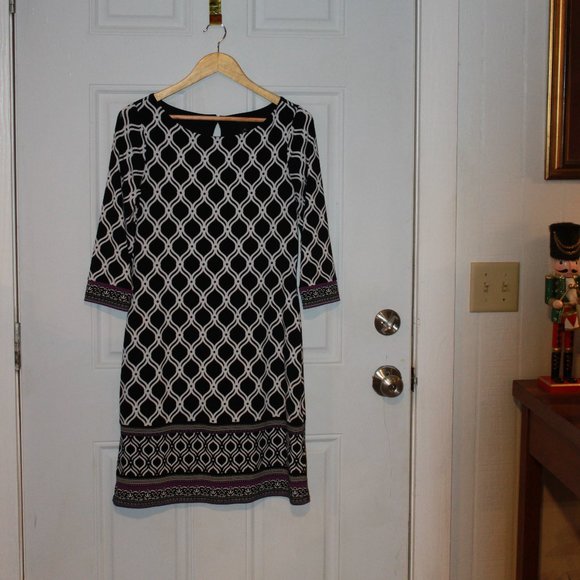 LIMITED TIME SALE: WHBM Shift Dress Geometric Pattern Size S - Picture 1 of 10